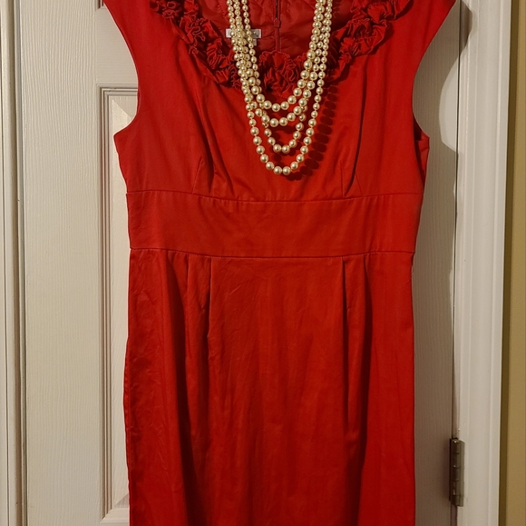 Women's Dresses - Picture 11 of 16